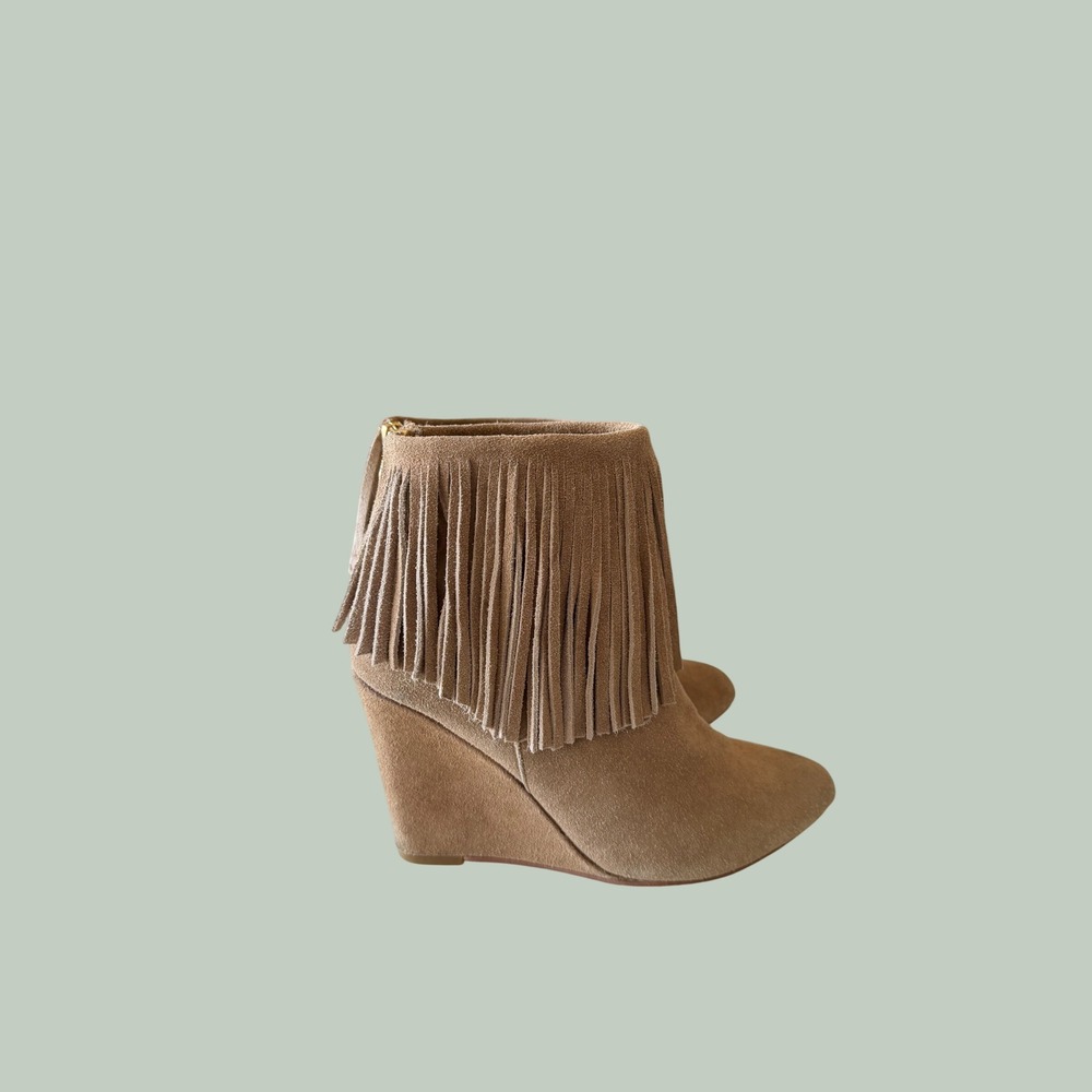 Chinese Laundry Arctic Tan Suede Fringe Wedge Booties Pointed Toe Size 6.5 - Picture 3 of 8